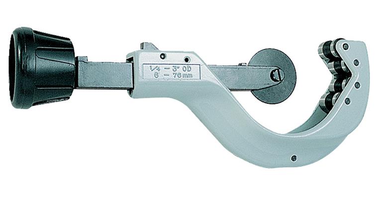 Plastic pipe cutter for pipes 6-67 mm dia.