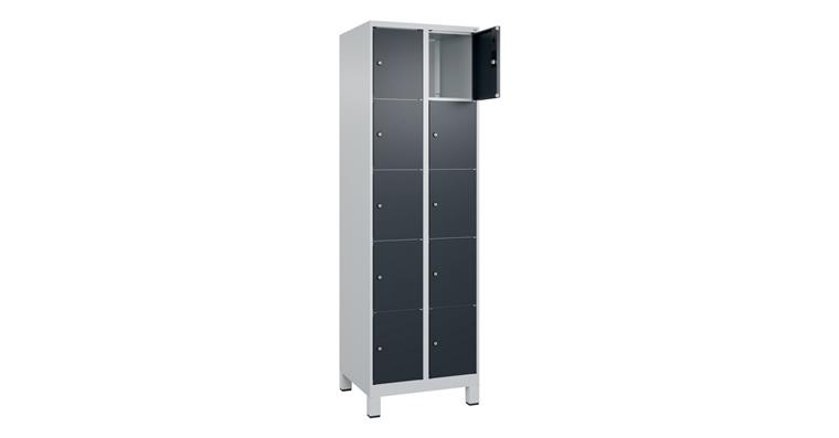 Schließfachschrank Classic PLUS, Füße, 10 Fächer, 1950x600x500mm RAL 7035/7016